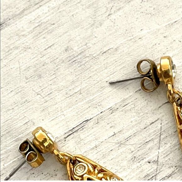 Avon vintage blue rhinestone gold tone drop earrings - Picture 8 of 9